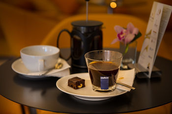 Hotel Lounge