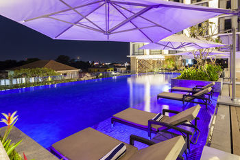 Infinity Pool