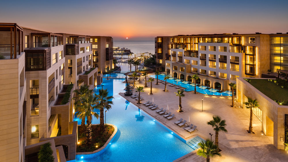 Kempinski Summerland Hotel & Resort Beirut image 1