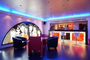 Hotel Lounge