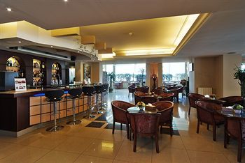 Hotel Lounge