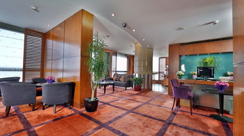 Executive Lounge