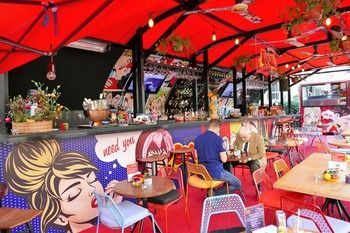 Hotel Bar