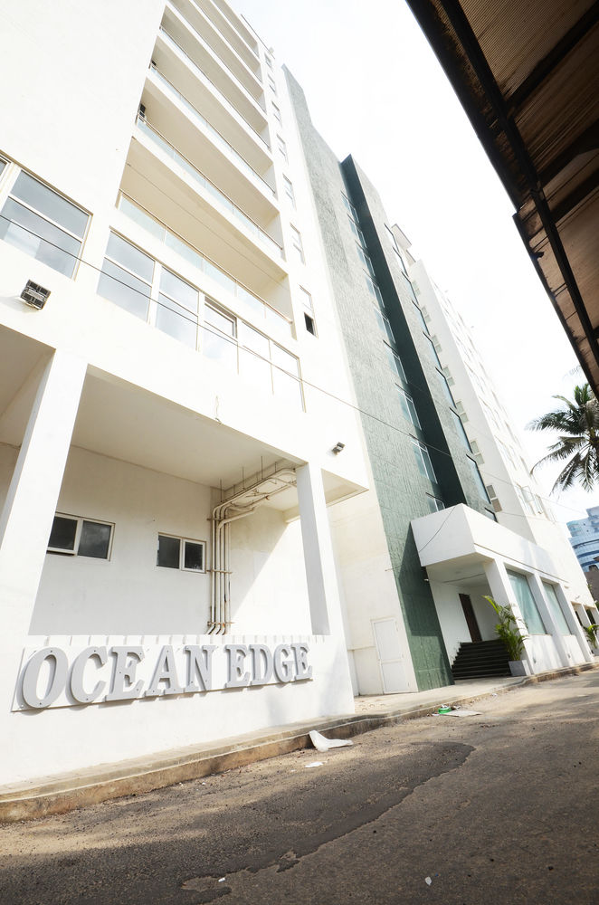 Ocean Edge Suites & Hotel Colombo image 1