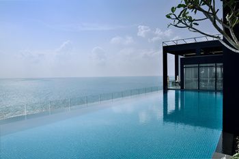 Rooftop Pool