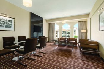 Executive Lounge