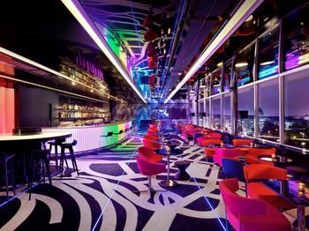 Hotel Bar