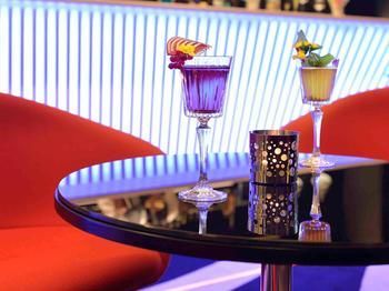 Hotel Bar