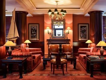 Hotel Bar