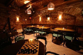 Hotel Bar