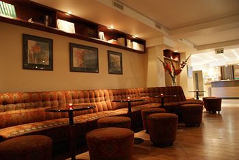 Hotel Lounge