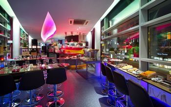 Hotel Bar