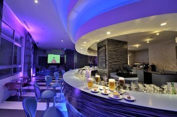 Hotel Lounge