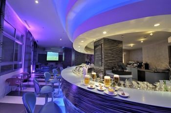 Hotel Lounge