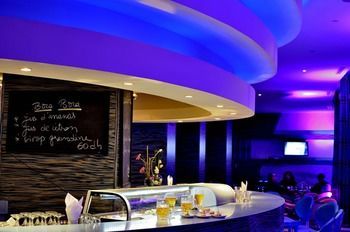 Hotel Lounge