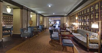 Hotel Lounge