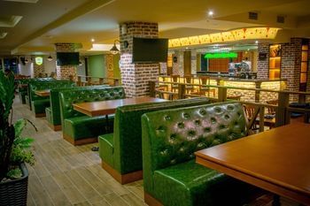 Hotel Bar
