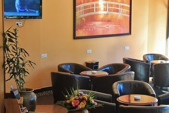 Hotel Lounge