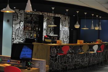 Hotel Bar