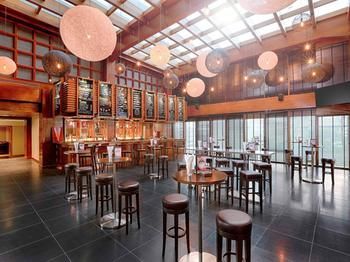 Hotel Bar
