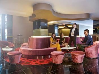Hotel Bar