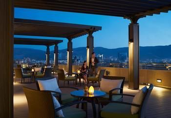 Hotel Bar