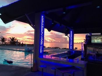 Poolside Bar