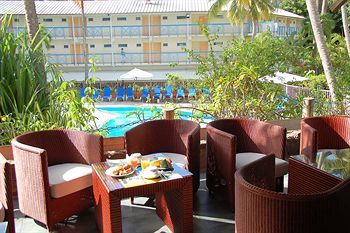 Hotel Lounge