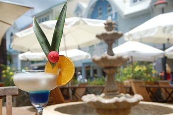 Hotel Bar