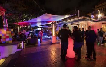 Hotel Bar
