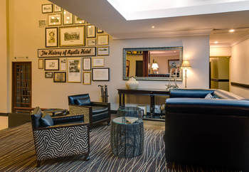 Hotel Bar