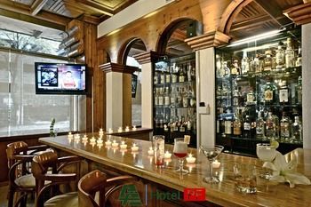 Hotel Bar