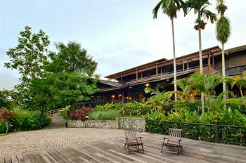 Aiman Batang Ai Resort & Retreat