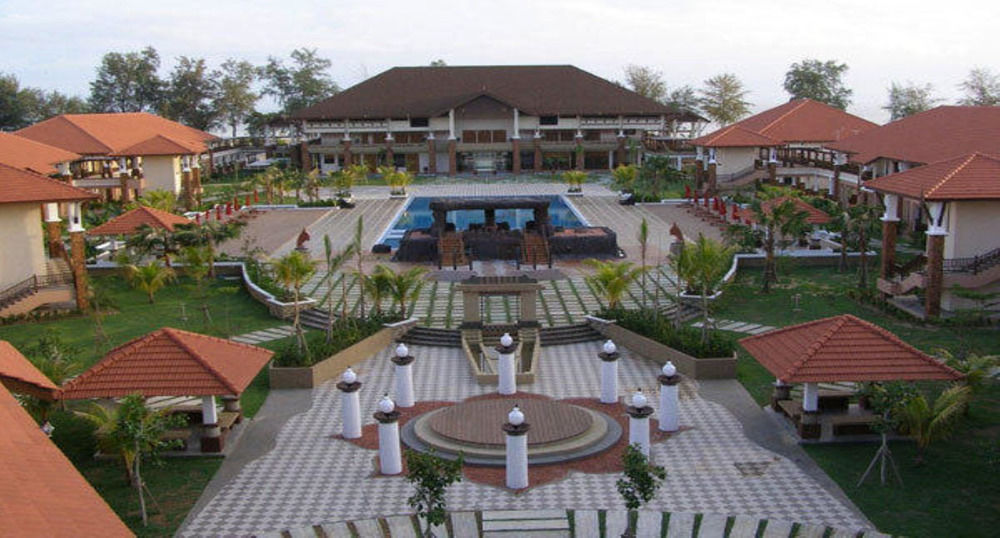 Tok Aman Bali Beach Resort Kelantan Malaysia thumbnail