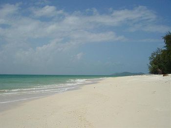 D'Coconut Island Resort photo 3