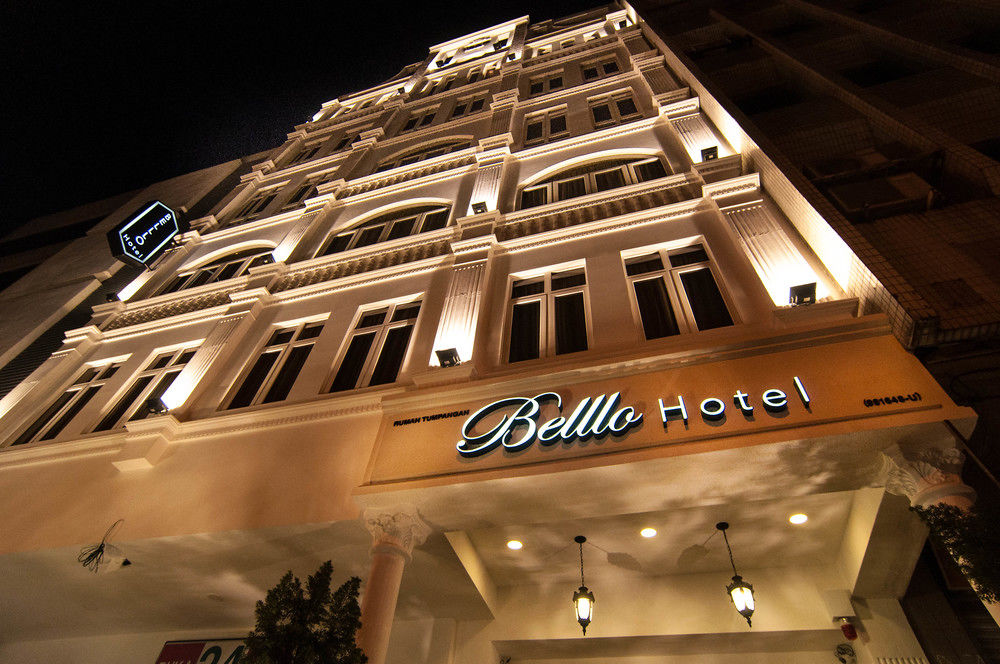 Belllo Hotel JB Central image 1
