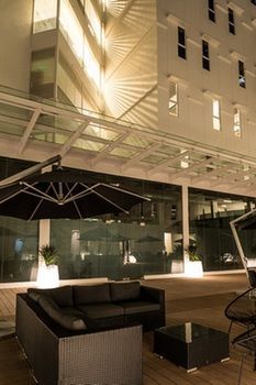 Hotel Bar