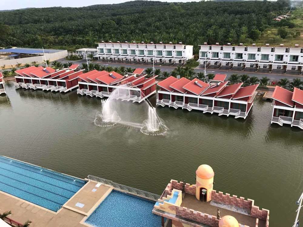 Tasik Villa International Resort image 1
