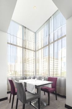 Food Court