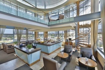 Executive Lounge