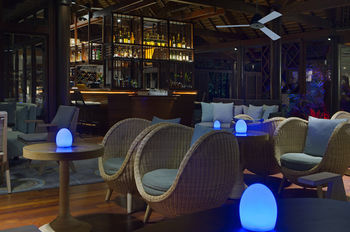 Hotel Bar