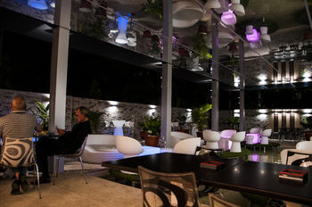 Hotel Lounge
