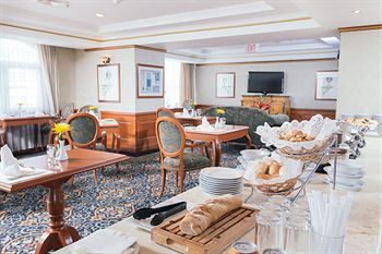 Executive Lounge
