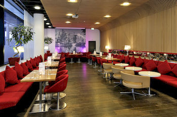 Hotel Lounge