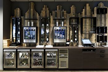Hotel Bar