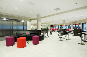 Hotel Lounge