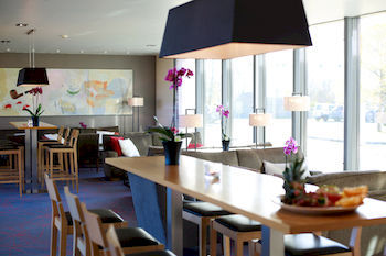 Hotel Lounge