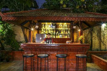 Hotel Bar