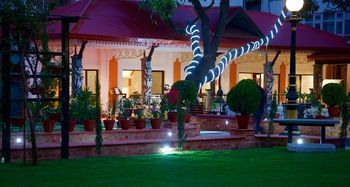 Hotel Bar