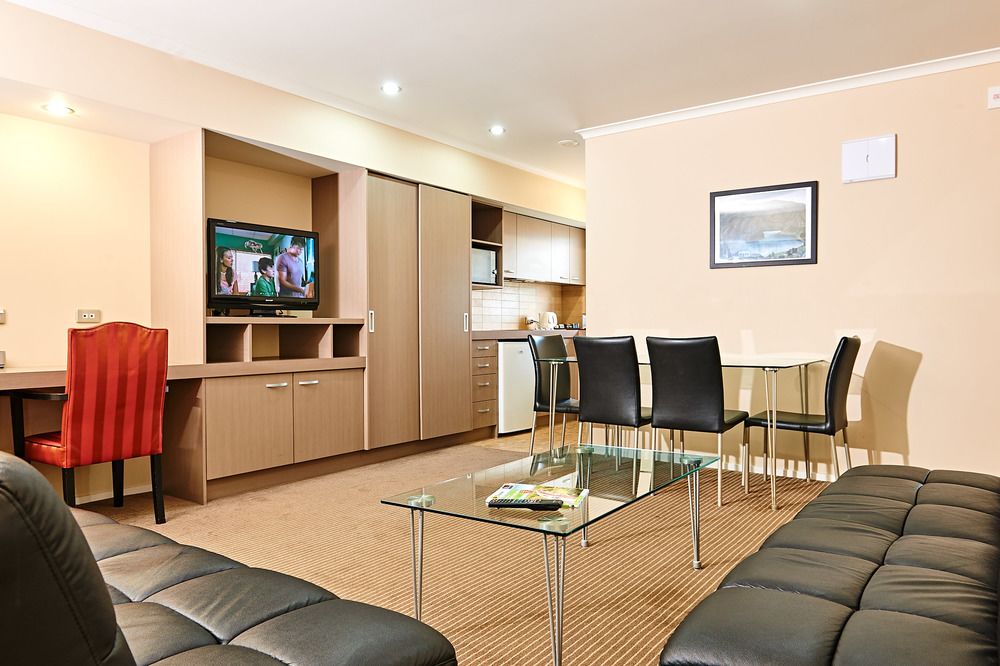 Auckland Airport Lodge image 1